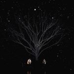 ゆず、初のオンラインツアーを横浜よりスタート! 「親バカ青春白書」主題歌『公私混同』を初披露、AR演出やファンがアバターで参加する新たなライブ体験届ける。