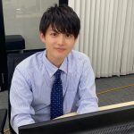 俳優・坪根悠仁、丸山礼の「OLあるある」でコント初挑戦！