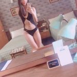 相沢菜々子、引き締まった曲線美ボディ披露「「水着もセクシー」「菜々子さんホント綺麗」