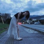 江野沢愛美、いたずらな視線で見つめるプライベートショットに反響！「彼女感増し増しですね」