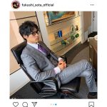 福士蒼汰、スーツ＆メガネ姿の『DIVER-特殊潜入班-』の撮影オフショット公開！「沢山の顔を見せていきます」