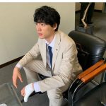 福士蒼汰、スーツ＆メガネ姿の『DIVER-特殊潜入班-』の撮影オフショット公開！「沢山の顔を見せていきます」