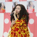 ママ界のエンターテイナー・バブリーたまみが、LINE LIVEで本人出産シーンが入った最新MVを公開！