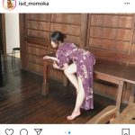 石田桃香、縁側で美脚チラ見せの“和セクシー”なオフショット！「色っぽいです」「ギャップが良い」
