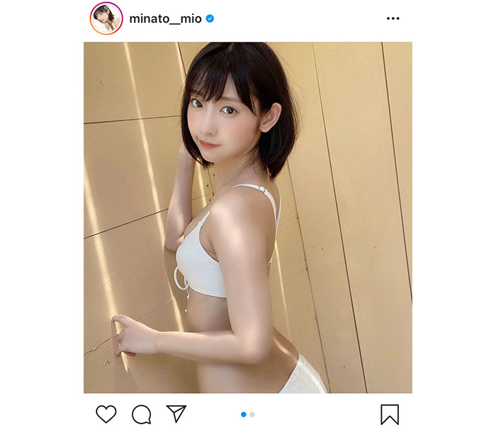 「#ババババンビ」水湊みお、黒髪ショートに映える白ビキニSHOT！「めっちゃいい」「スタイル良すぎ」と反響も