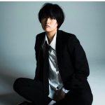 大友花恋、イケメンすぎる男装ポートレートにファン歓喜「彼氏になってください！」