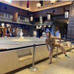 鈴木愛理、相撲の聖地・両国でどすこい！「ドスコイかわいい」「癒されましたー！」