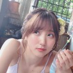 橘ひと美、胸元のホクロがセクシーなビキニオフショット「綺麗過ぎ」「可愛すぎます最高」