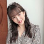 HKT48 田島芽瑠、秋コーデの花柄ファッションを紹介！「涼しげなワンピース」「大人っぽい」