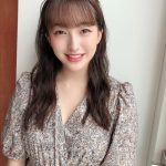 HKT48 田島芽瑠、秋コーデの花柄ファッションを紹介！「涼しげなワンピース」「大人っぽい」