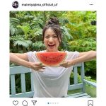 矢島舞美がスイカにかぶりつく爽快なオフショット公開！「スイカ似合うね」「最高にかわいすぎる」