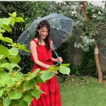 矢島舞美、カレンダー撮影でも“雨女”っぷり健在！「雨の演出はいりません」