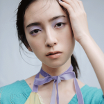 日向坂46の2期生の金村美玖（18）が、光文社のファッション誌『bis』11月号（10月1日〈木〉発売）からレギュラーモデルとなることが決まった。 2019年1月号に初登場して以来、ファッションページに幾度も登場！ キュートな笑顔とスレンダーなスタイルで、bis世代から熱い指示を得ているが、誌面を飾るたびに、可愛いから大人っぽく進化を遂げている。レギュラーモデルとして、初めての誌面となる『bis』11月号では、「FOLLOW MY SEVEN HEART 日向坂46 金村美玖 ときめきハートを探して」と題して、ソロでファッション企画に登場している。