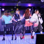 全力仮装のMAX、ハロウィンにピッタリの楽曲『Dracula～ドラキュラ～』定点ダンスビデオが話題！！