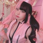 えなこ、ツートンウィッグのナースコスプレ披露！「片目もピンク」「最高です」