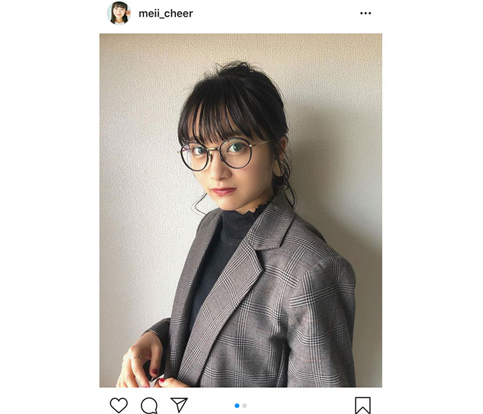 福田愛依、丸メガネ姿が「大人かわいい」レアショット！