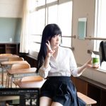 伊織もえ、学生時代の意外な過ごし方は？「校則厳守で制服を着ていた」