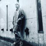 香取慎吾、私服で“映え”な写真に夢中でアクシデント！「雨に濡れ過ぎてて笑った」