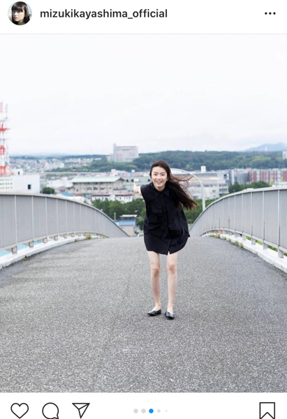 茅島みずき、勢いよくジャンプする姿が「スタイル良すぎ」と話題