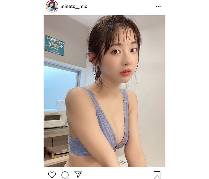 「#ババババンビ」水湊みお、濡れ感前髪のオフショットでフォトブックを告知！