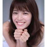 三谷紬アナウンサー 、初表紙を飾った「週刊ヤングマガジン」アザーカットを公開！「お蔵入りするのは勿体ない」