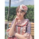 HKT48 森保まどか、美麗なレトロドレスでファンへ一言「私に忠誠を誓いなさいっ！」
