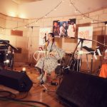 のん、通算5回目となる無観客ライブを開催!ゲストにチリヌルヲワカのユウが参加!