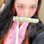 ざわちんが『鬼滅の刃』炭治郎と禰豆子の兄妹コスプレに挑戦！