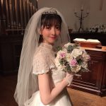菅原りこ、純白のウェディングドレス姿でヒロイン役抜擢を告知！