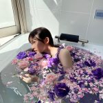 ニジマス 吉井美優、美スタイルを披露した表紙＆巻頭グラビアのオフショットを早くも公開！ファンから「待ちきれない」の声も