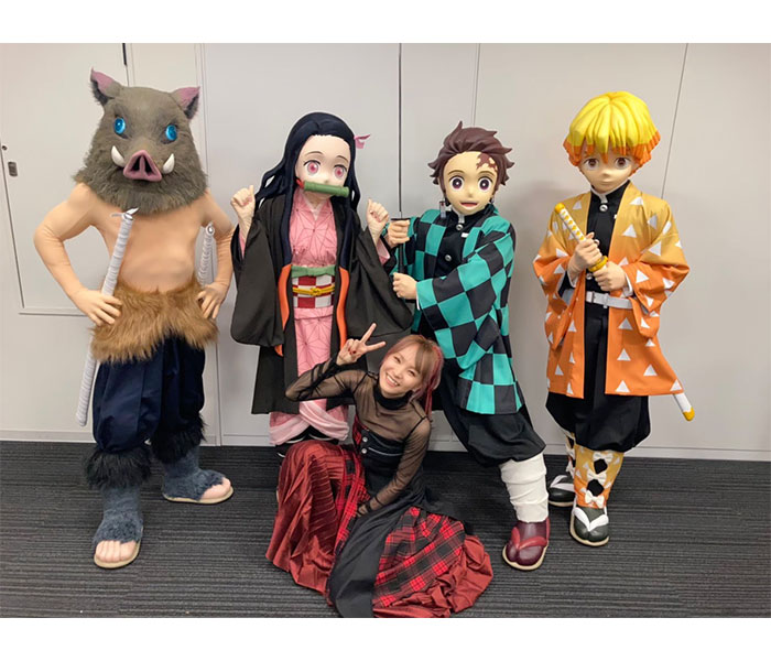LiSA、楽し気なイベントオフショット公開　「映画もアルバムシングルも楽しみです！」「みんなかわいい」