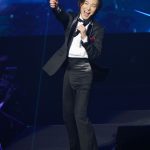 山内惠介、念願の日本武道館でデビュー20周年記念リサイタル全26曲熱唱！