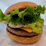 ヘルシー大豆バーガー＆贅沢神戸牛バーガー、「フレッシュネスバーガー」2020冬新メニュー発売！