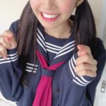 天羽希純の神々しい紺セーラー服ショットを公開！「こんな時代があったのかぁー」