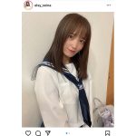 elsy 橋本せいな、生徒会長風な白セーラー服姿のオフショット披露！「可愛すぎるぞ！！」「さっすが優等生」と反響も！