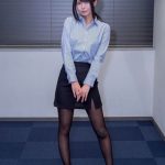 九条ねぎ、「タイツの日」に黒タイツコスプレを披露