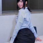 九条ねぎ、「タイツの日」に黒タイツコスプレを披露