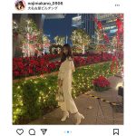 SKE48 野島樺乃、赤いバラとホワイトコーデで魅せるプライベートショット披露！「一緒に行きます？」