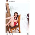 関根優那、2021年カレンダーが発売！ガーリーな赤ビキニの撮影オフショットも公開