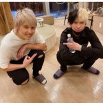 手越祐也、猫耳カチューシャでヒカルと2ショット！「てごにゃんが可愛すぎ」「カップルに見えます」