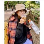 芳根京子、母と出かけた休日ショット！「ビールが美味そう！」