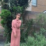 山口真帆、肩出しセクシーなピンクワンピース姿に絶賛の声！「素敵なスタイリング」