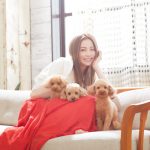 モデル・女優の香里奈が自身“初”となるペット用品D2Cブランド「BESTIES」をプロデュース。 「癒しの時間、幸せな時間をペットと共に過ごして頂ければ」