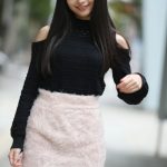 【写真特集】望月琉叶(民族ハッピー組)がクールな肩出しファッションで登場!