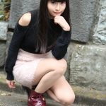 【写真特集】望月琉叶(民族ハッピー組)がクールな肩出しファッションで登場!