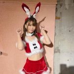 阿久津真央、可愛すぎるバニーサンタコスプレに“キュン”！