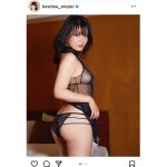 星名美津紀、オトナセクシーな透け感ランジェリーショットに反響！