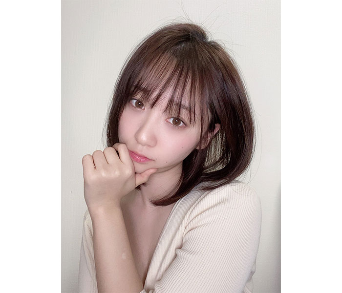 伊織もえ、愛猫と過ごす癒しのプライベートショット！
