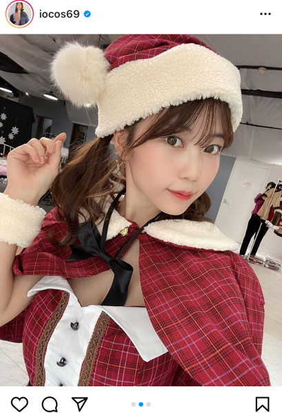 伊織いおが黒、赤、ポンチョのサンタコスプレを披露！ファンからの人気は？