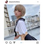 火将ロシエル、「下乳×制服」がテーマの制服グラビアを公開！
